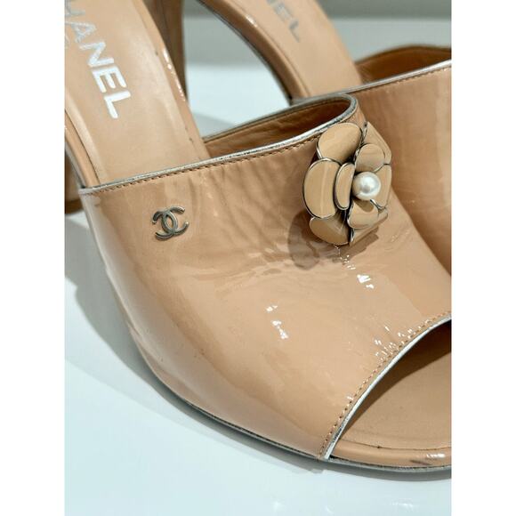CHANEL Patent Leather Camelia Slip On Stilettos Heel Mules Beige Women's EU 41 - Picture 7 of 7